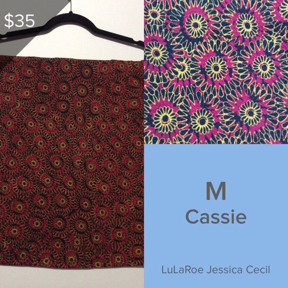 M LuLaRoe Cassie - Picture 1 of 1